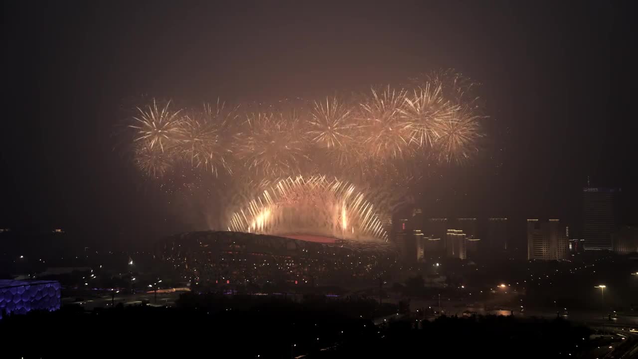 庆祝中国共产党成立建党100周年首都鸟巢烟花秀视频素材