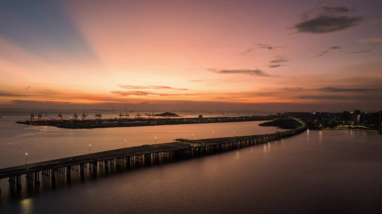 深圳前海沿江高速与大铲湾码头视频素材