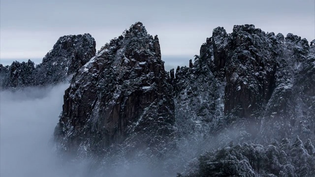 雪后黄山云海视频素材