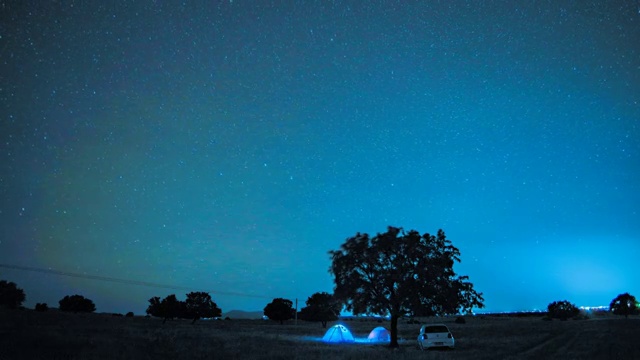 代钦塔拉苏木五角枫景区夜景星空视频素材