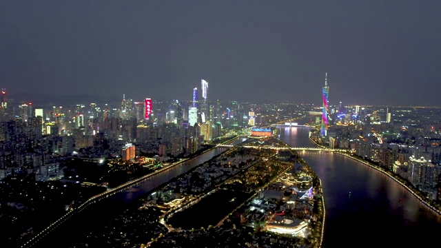 航拍视角下的广州城市天际线夜景视频素材