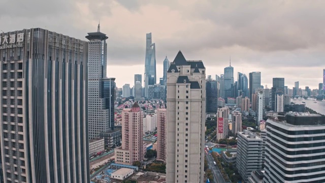 台风天的浦东视频素材