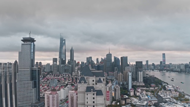 陆家嘴台风天视频素材