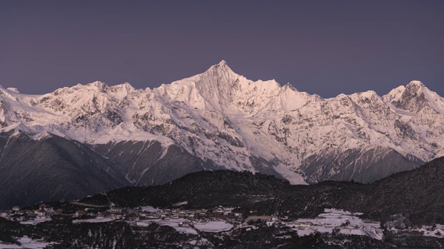 雪山日出延时视频素材