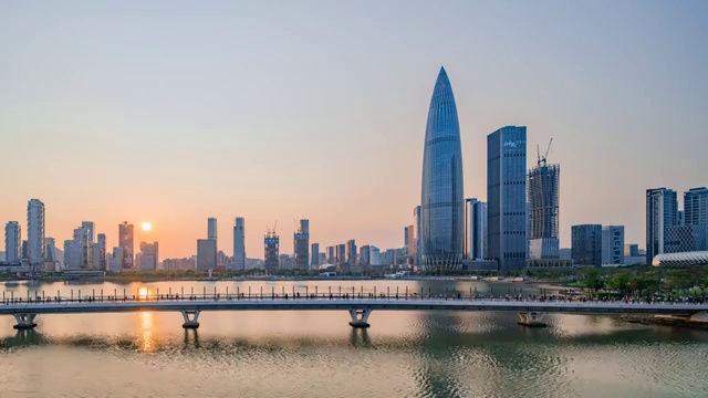 深圳南山区人才公园-深圳湾城市天际线日落夜景视频素材