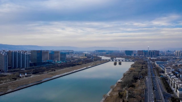 太原市胜利桥白天多云延时视频素材