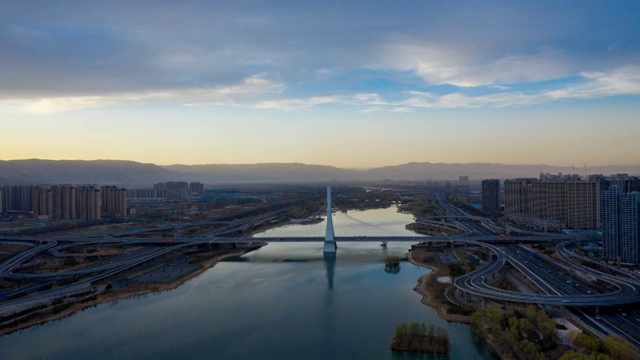 太原市摄乐桥日落多云延时视频素材