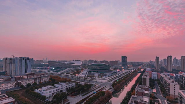 苏州奥体中心的日落延时，昼夜转换视频素材