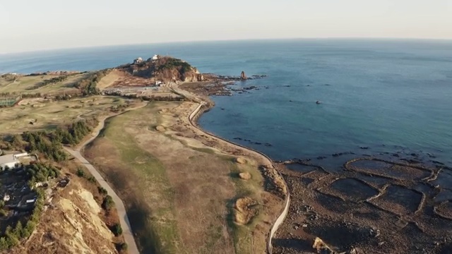 航拍青岛海滨石老人度假景区视频素材