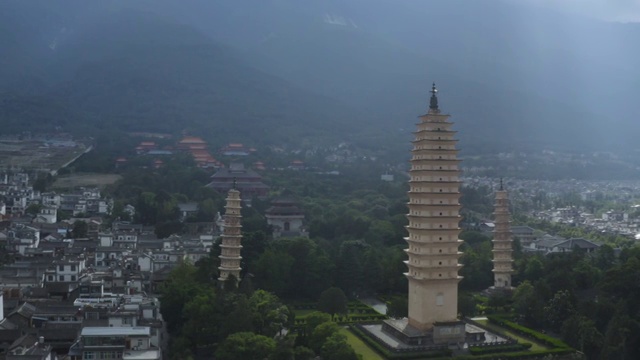 大理崇圣寺三塔视频素材