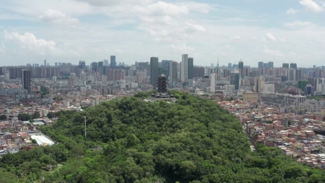 航拍环绕广东佛山南海魁星阁,塔,山,千灯湖公园视频素材