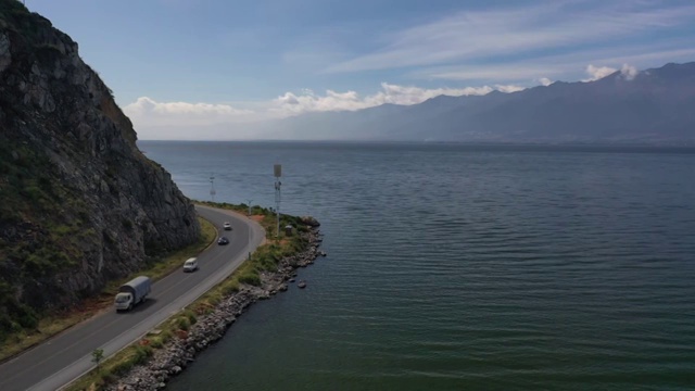 中国云南大理洱海环海东路风景航拍视频素材