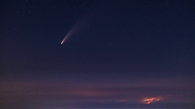 彗星“坠入”雷暴圈视频下载