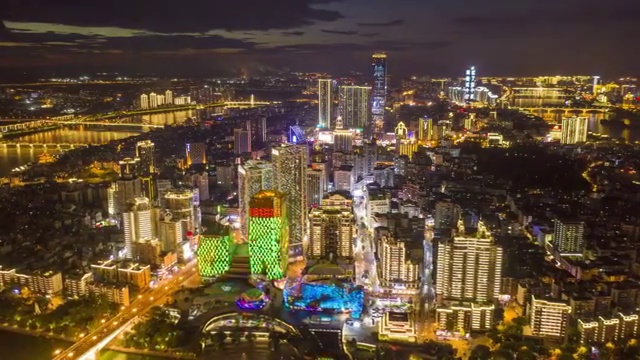 航拍柳州市中心柳州风情港夜景延时摄影视频素材