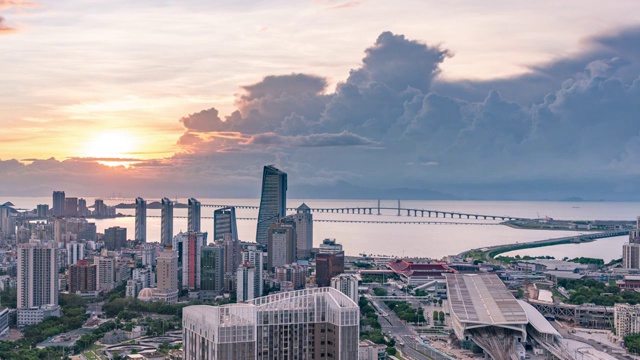 珠海拱北港珠澳大桥天际线日出延时摄影视频素材