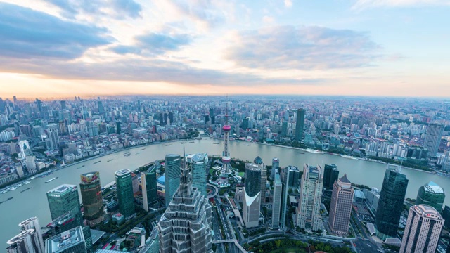 晴朗天气下的上海陆家嘴北外滩日转夜4K高清视频视频素材