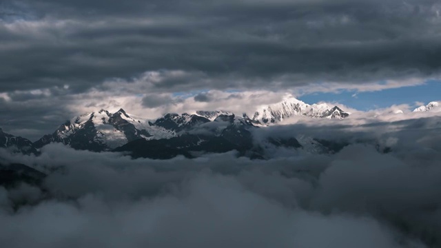 梅里雪山延时视频素材