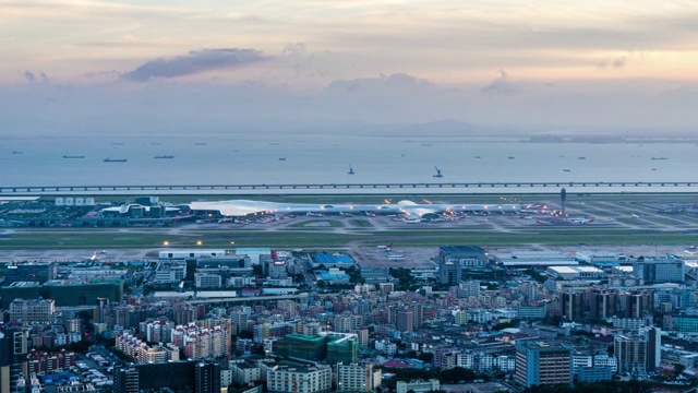 深圳市宝安国际机场日转夜全景延时摄影视频素材