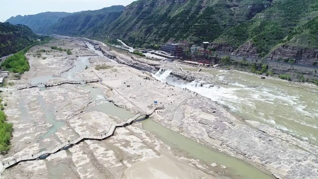 航拍黄河壶口瀑布景观视频素材