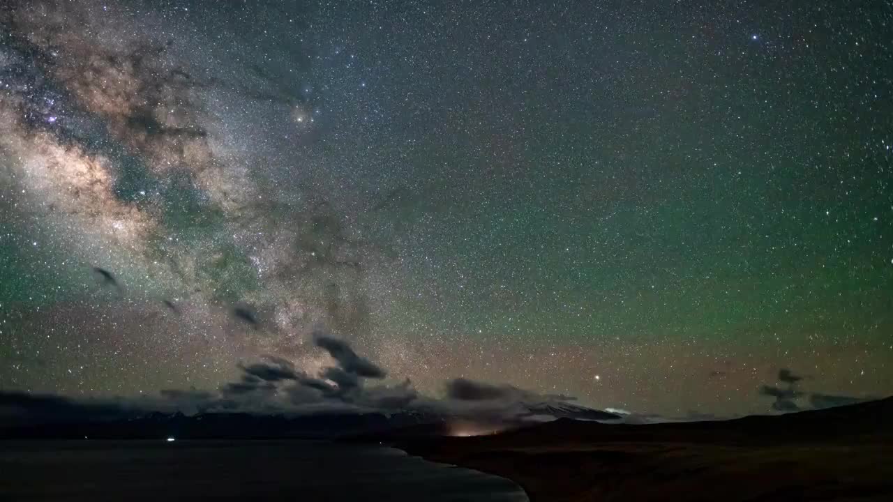 西藏纳木那尼峰星空8k延时视频素材