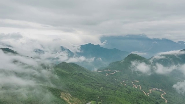 4K30P牛背山山路云瀑航拍移动延时视频素材