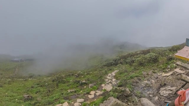 4K30P高山草地云海云雾中延时视频素材