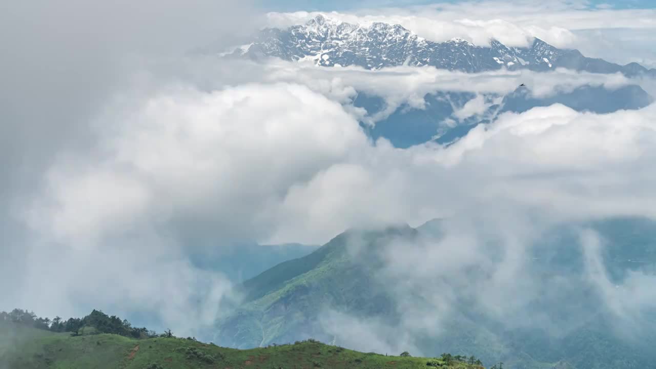 8K60P雪山草场峡谷仙境延时视频素材