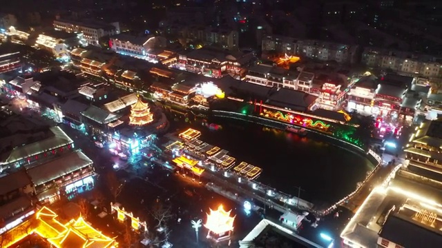 冬季风雪夜中的南京夫子庙秦淮河夜景视频素材