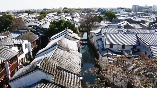 苏州七里山塘雪景航拍视频素材