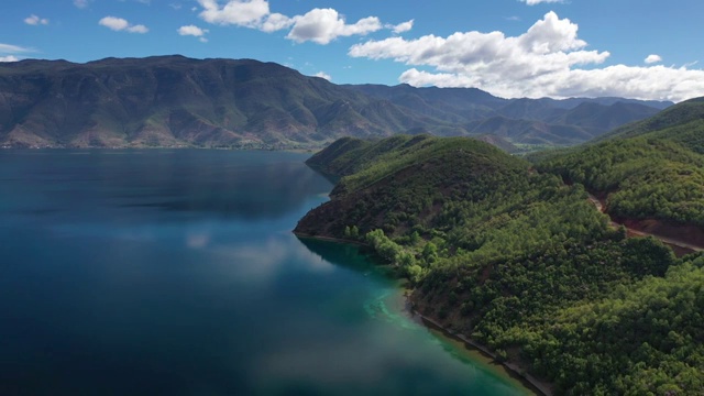 云南宁蒗县和四川盐源县泸沽湖景区自然风光航拍视频素材