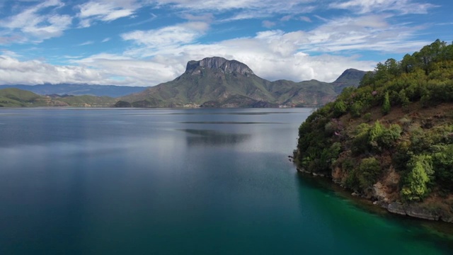 云南宁蒗县和四川盐源县泸沽湖景区自然风光航拍视频素材