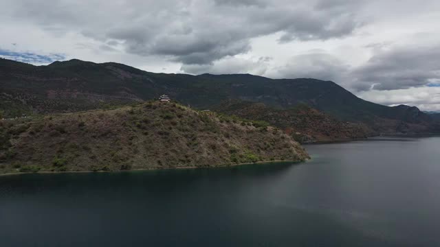 云南宁蒗县和四川盐源县泸沽湖景区自然风光航拍视频素材