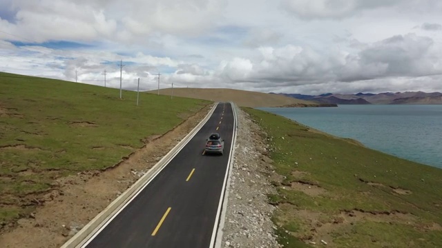 西藏山南普莫雍错环湖公路自驾游旅行风光视频素材