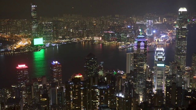 天平山俯瞰维港夜景视频素材