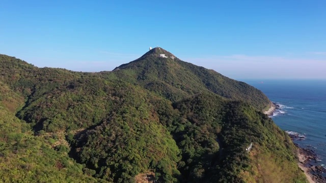 广东省深圳市大鹏新区南澳西涌海滨浴场与深圳天文台航拍视频素材