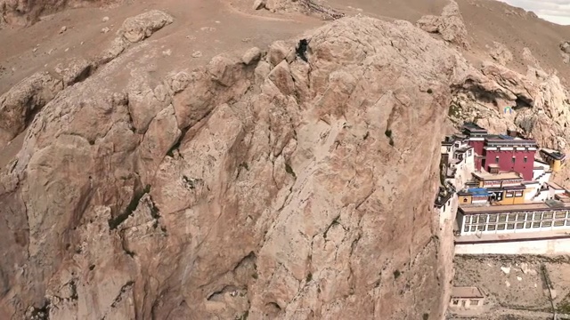 西藏风光日喀则真桑悬空寺视频素材