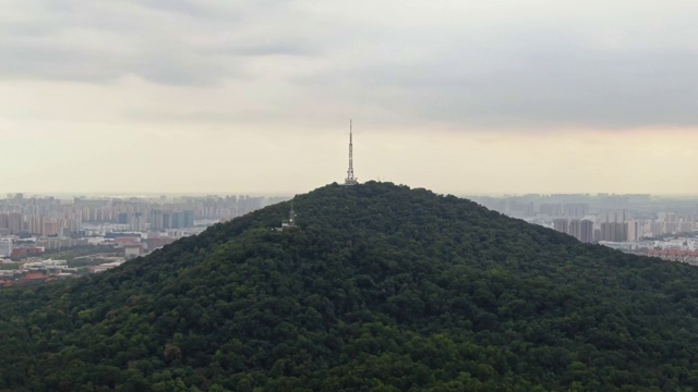 航拍合肥市大蜀山视频素材