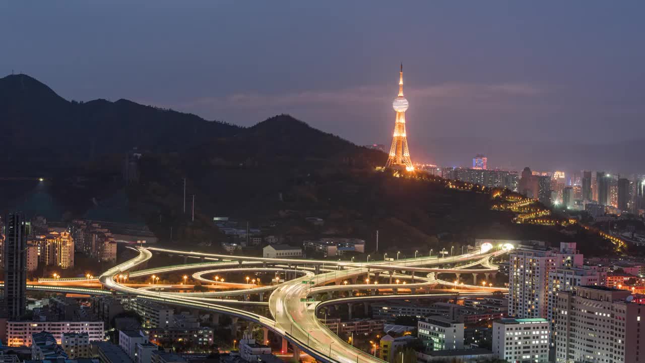 中国青海省西宁电视塔和园树立交夜景视频素材