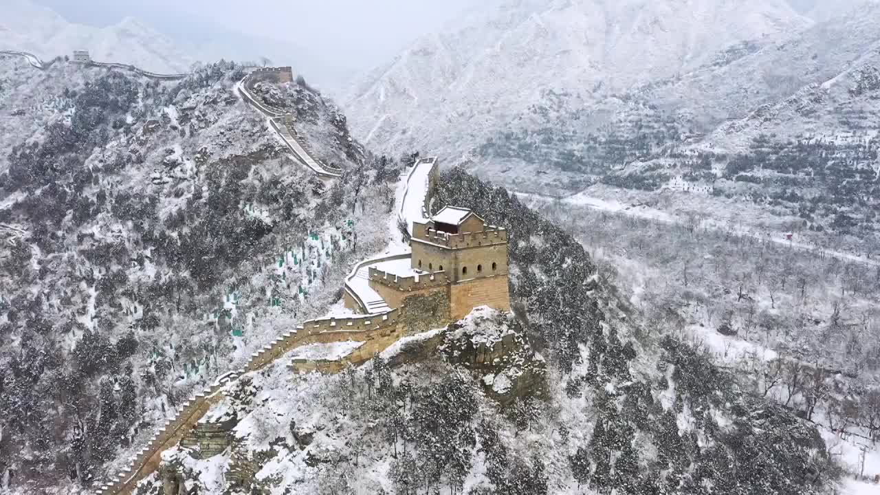 北京昌平居庸关长城雪景视频素材