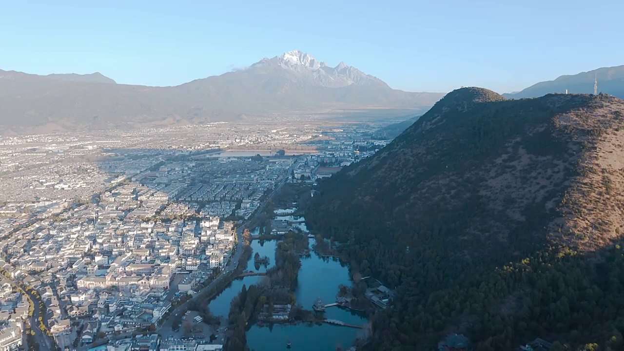 黑龙潭公园玉龙雪山视频素材