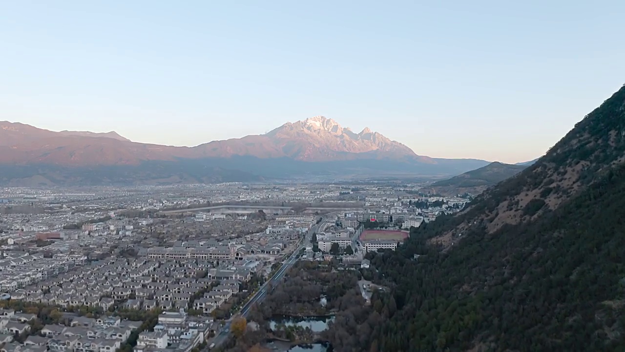 黑龙潭公园玉龙雪山视频素材