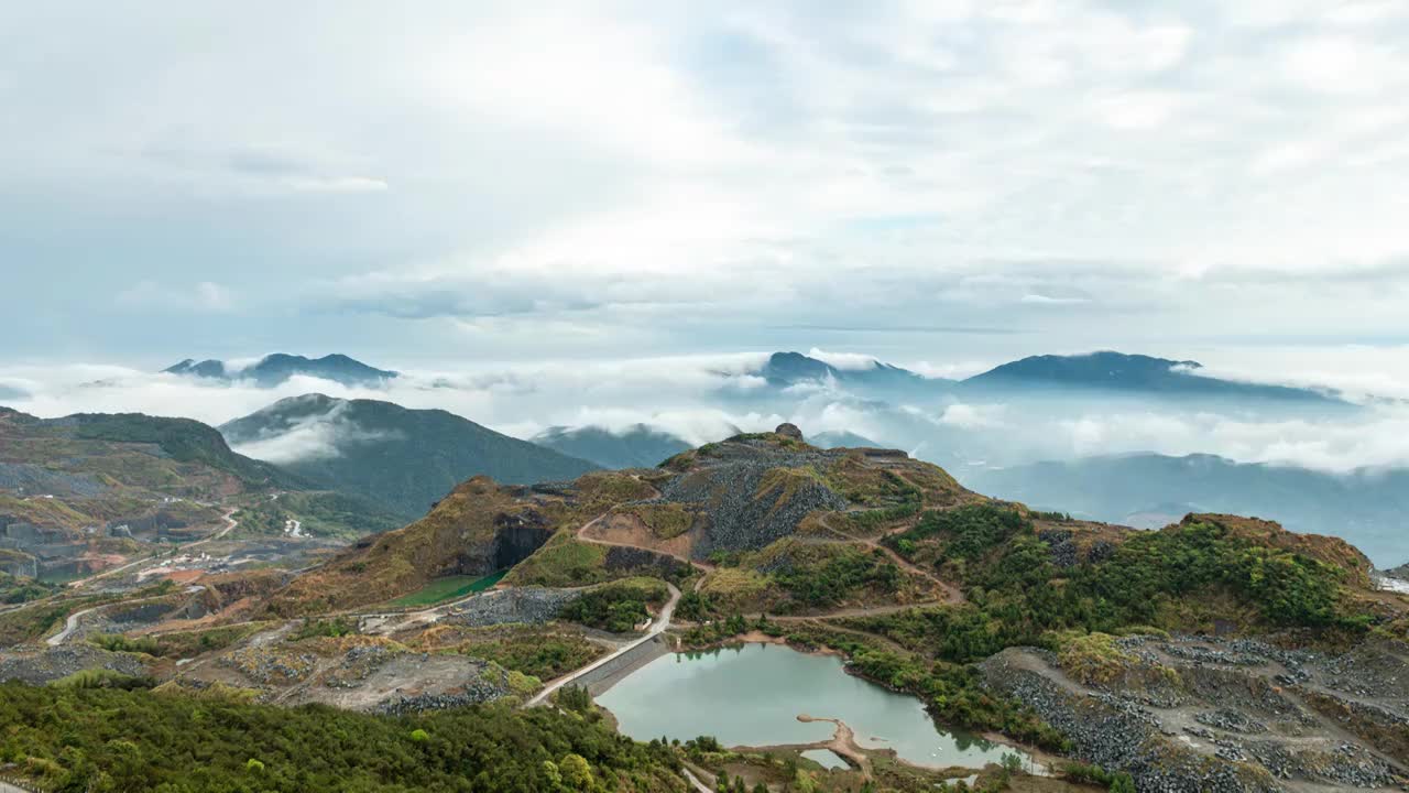 8K大山里的云海延时视频素材