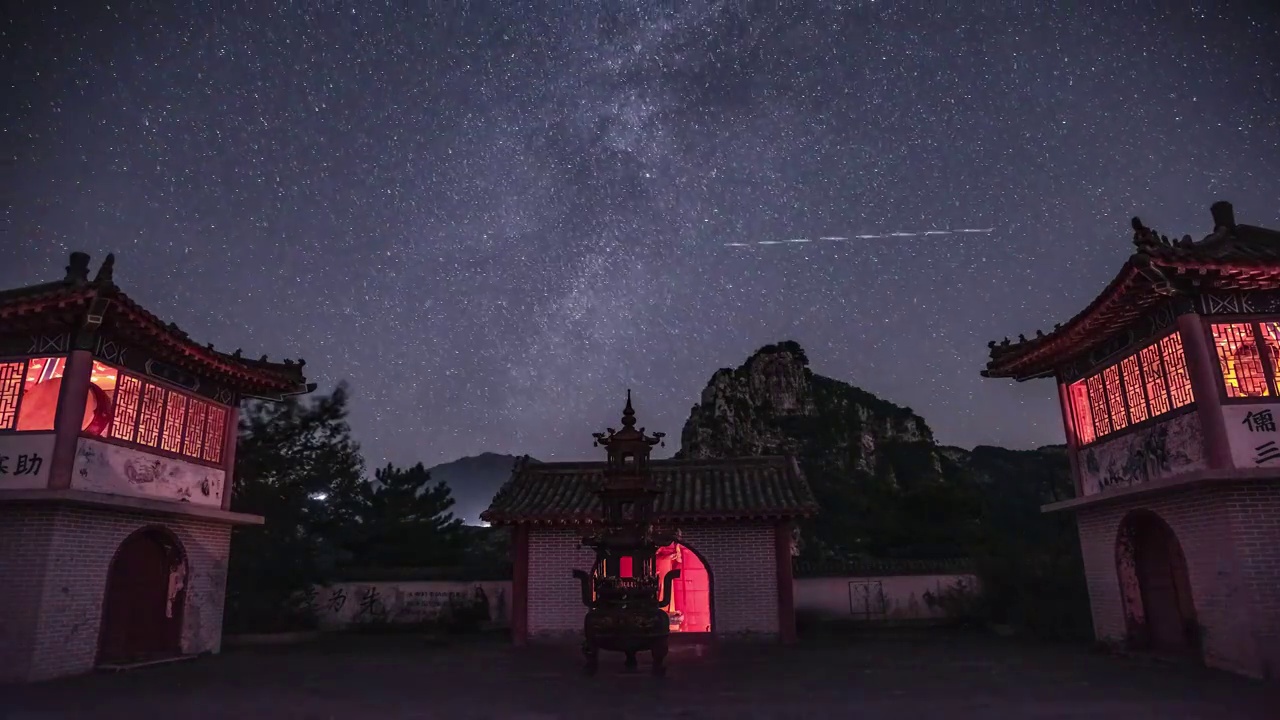 道观太宁宫星空银河延时视频视频素材