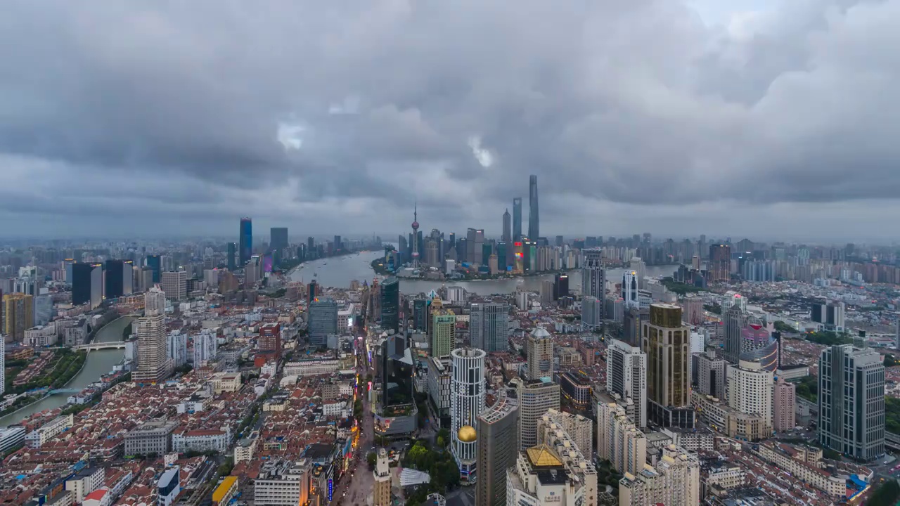 台风来临前的上海视频素材