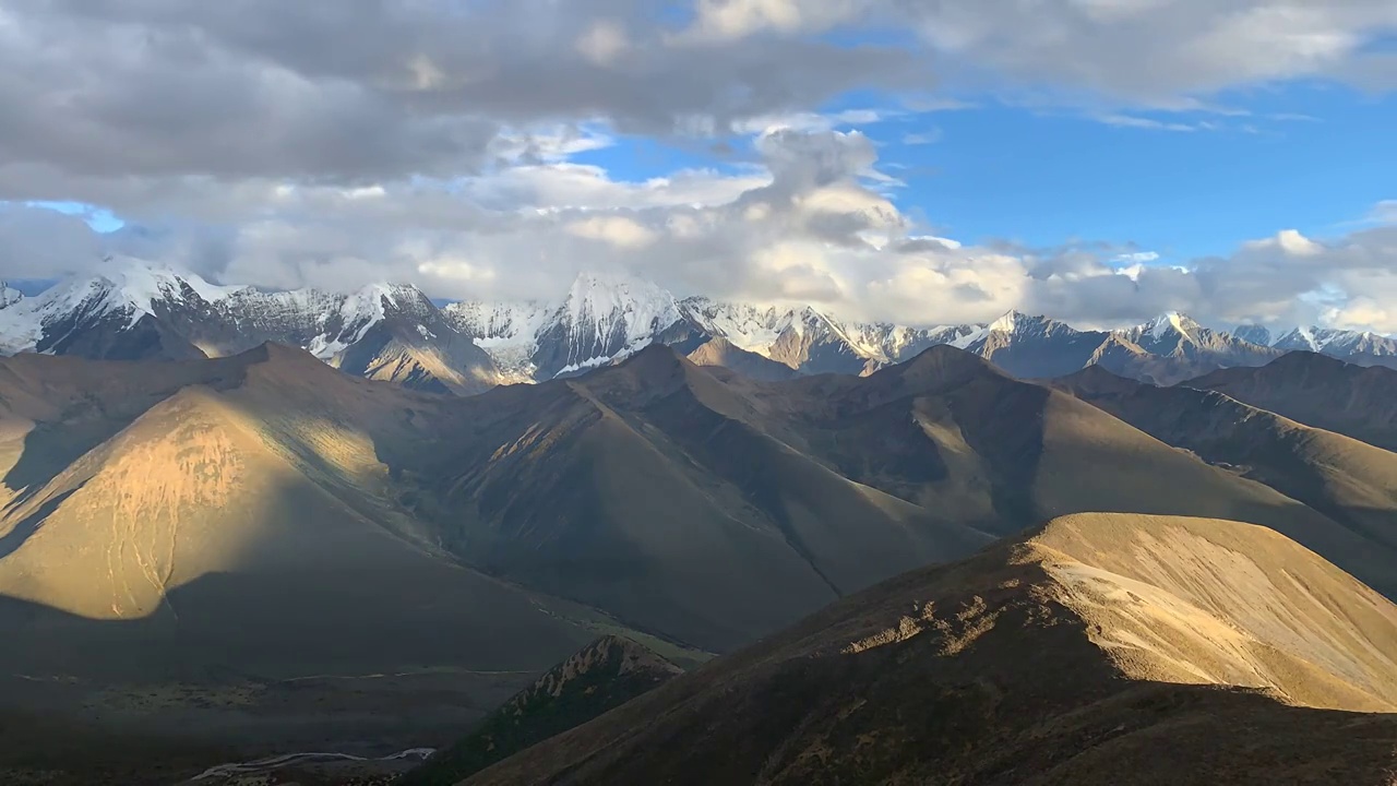 子梅垭口 贡嘎雪山 延时视频素材