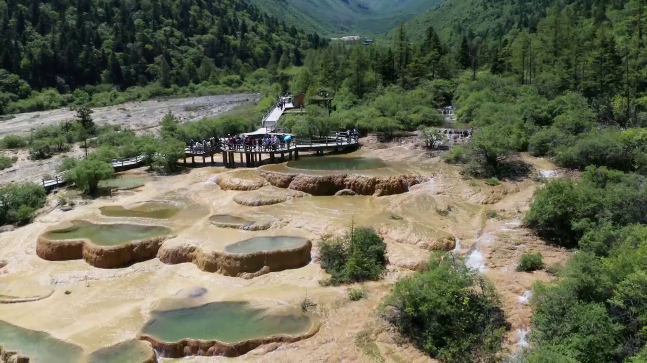 中国四川黄龙景区视频下载