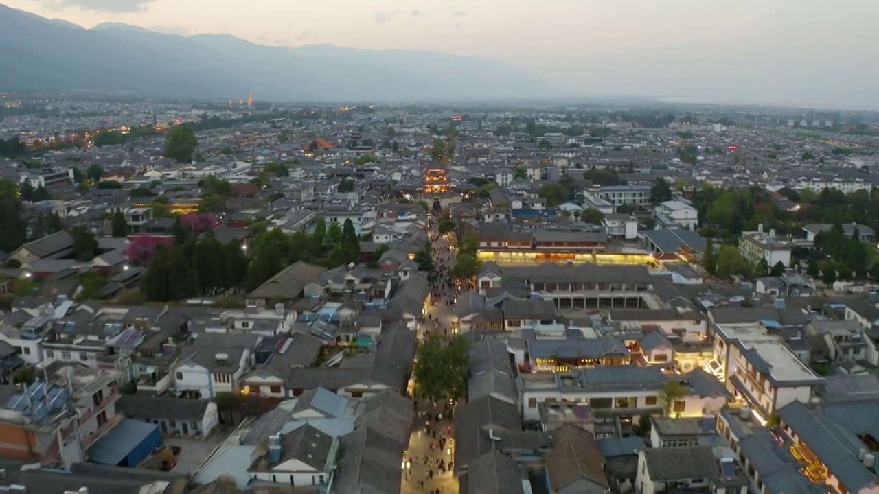 航拍云南大理古城夜景视频素材