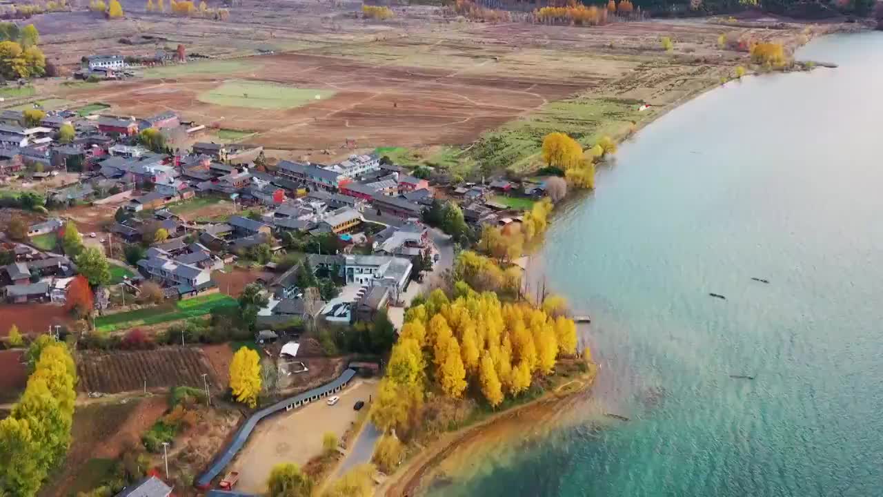 航拍云南丽江泸沽湖旅行自然风光视频素材