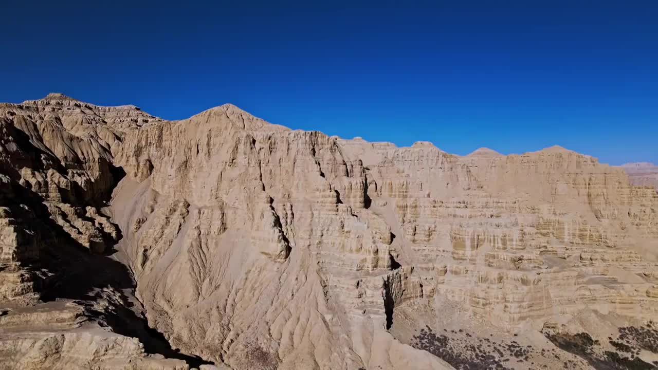 西藏风光阿里扎达土林视频素材