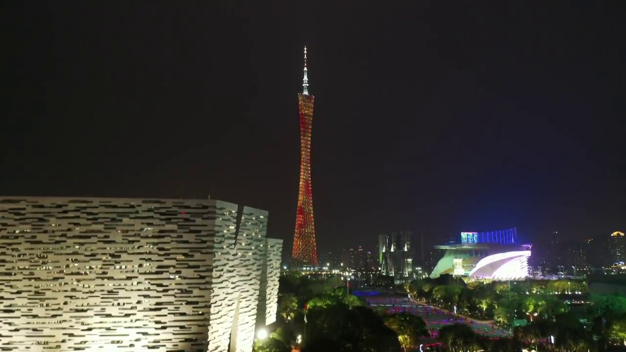 广东省广州市天河CBD珠江新城地标广州塔夜景航拍视频素材